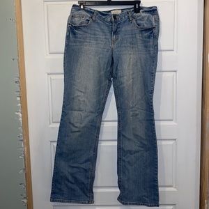 Aero bootcut jeans